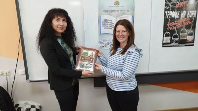 Прокурор Катя Добрева изнесе открит урок пред ученици от СУ “Екзарх Антим I“ в Казанлък 