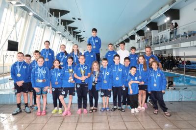 Злато и победа в отборното класиране за плувните надежди от СКП “Траяна“ 