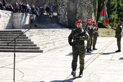 Новоназначени военнослужещи в Сухопътните войски положиха клетва в подножието на връх “Хаджи Димитър“