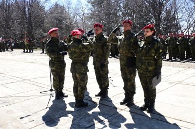 Новоназначени военнослужещи в Сухопътните войски положиха клетва в подножието на връх “Хаджи Димитър“