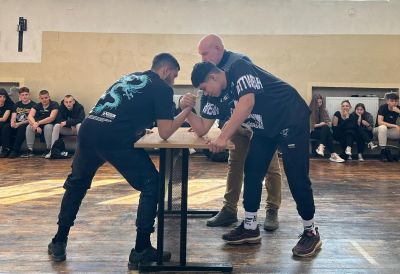 ПГЛПТ излъчи шампионите си по канадска борба