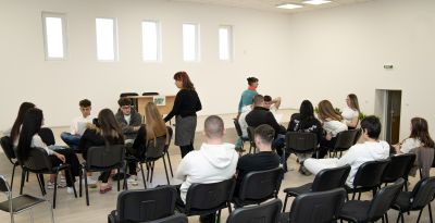 С редица мероприятия в ПГЛПТ бе отбелязана Световната седмица на парите