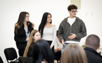 С редица мероприятия в ПГЛПТ бе отбелязана Световната седмица на парите