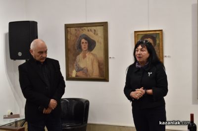 Чудомирови празници 2025 посветиха изложба на Мара Чорбаджийска с нейни автопортрети