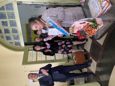 Изложба „Шарен свят” представя творбите на 30 талантливи деца