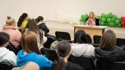 Гимназисти от ПГЛПТ участваха в лекционен курс по програма “Съдебна власт – информиран избор и гражданско доверие“