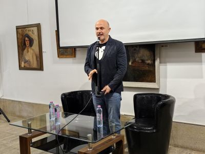 Културните събития в неделния ден, част от “Чудомирови празници“ в Казанлък, предизвикаха голям интерес у публиката