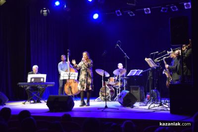 С концерт и представяне на книга завърши седмият ден от “Чудомирови празници“ в Казанлък 