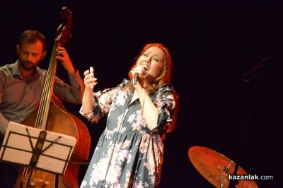 С концерт и представяне на книга завърши седмият ден от “Чудомирови празници“ в Казанлък 