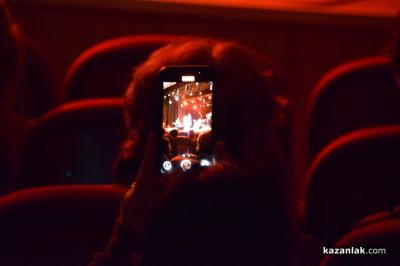 С концерт и представяне на книга завърши седмият ден от “Чудомирови празници“ в Казанлък 