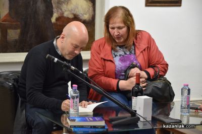 Иво Сиромахов за книгата си „Моите вдъхновители“: Това, което ни прави народ е общата ни памет