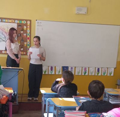 Стартира обучителна програма на Младежки общински съвет и сдружение “Жените на Казанлък“