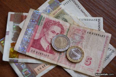 Полицията арестува крадците, задигнали голяма сума пари от казанлъшка пицария   / Новини от Казанлък