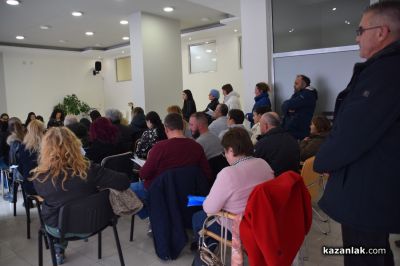 Казанлъчани дискутираха промените и допълненията към общинската наредба за отглеждане на животни