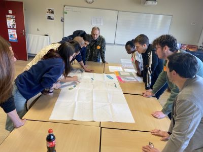 Учители и ученици от Механото обмениха добри практики във Франция по програма „Еразъм +“