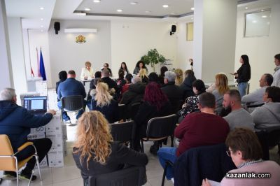 Казанлъчани дискутираха промените и допълненията към общинската наредба за отглеждане на животни