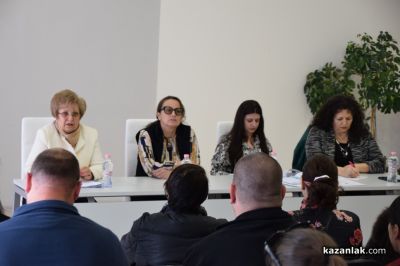 Казанлъчани дискутираха промените и допълненията към общинската наредба за отглеждане на животни