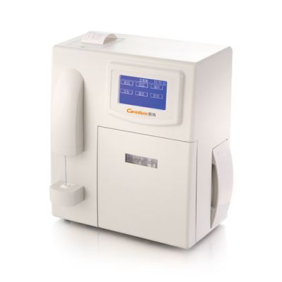 Клиничната лаборатория на казанлъшката Поликлиника разполага с нова високотехнологична апаратура