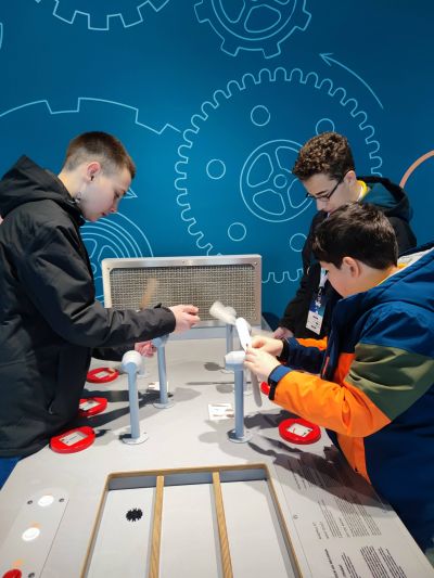 CyberRobo участва на световното състезание „First Lego League” 2025