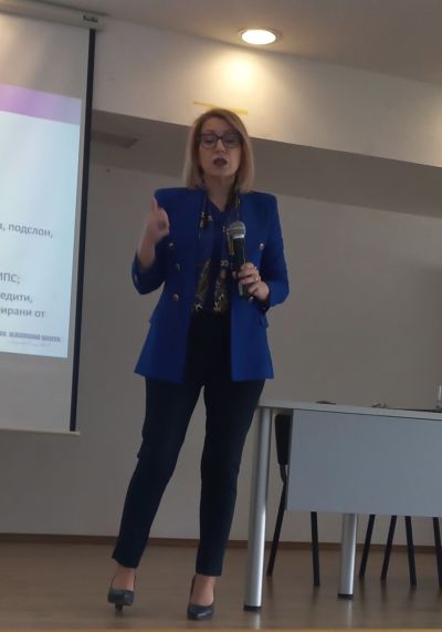 Обучителен семинар на тема “домашно насилие“ с гост-лектор д-р Благородна Макева се състоя в Казанлък 