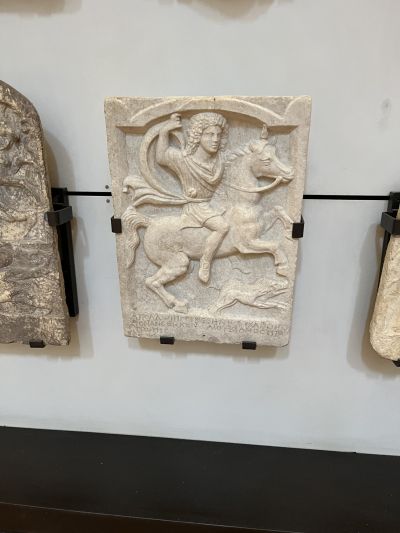 Тракийските съкровища представени в САЩ се завърнаха в България