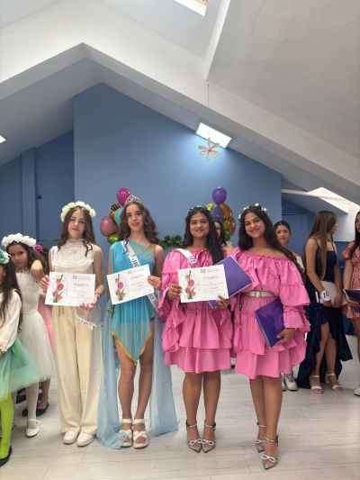 ОУ “Мати Болгария“ се превърна в истинска цветна градина