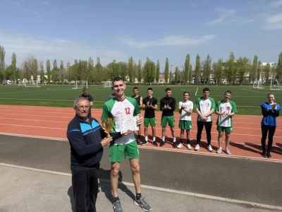 Ученици от ППМГ “Никола Обрешков“ с първо място на зоналния етап по лека атлетика 