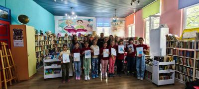 „Вълшебни пътешествия с книга в ръка“ събраха ученици от ПГЛПТ и ОУ „Мати Болгария“