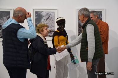 Изложба посветена на делото на Феликс Вожли и Петър Манджуков беше представена в Казанлък 