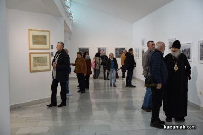 Изложба посветена на делото на Феликс Вожли и Петър Манджуков беше представена в Казанлък 