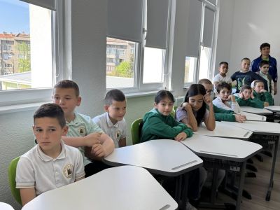 Бинарният урок под мотото “Здраве в чиния” се проведе сред четвъртокласниците от ОУ “Св. Паисий Хилендарски“ 