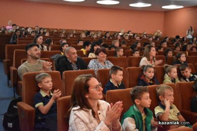 Започна фестивалът “Театрални искри“: Над 300 участници представят 20 спектакъла в 4 дни