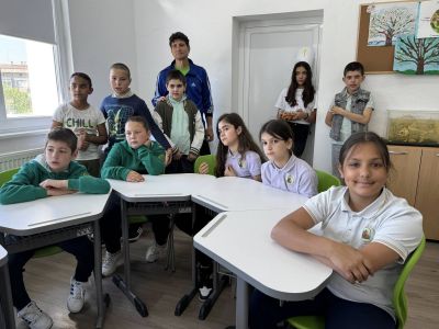 Бинарният урок под мотото “Здраве в чиния” се проведе сред четвъртокласниците от ОУ “Св. Паисий Хилендарски“ 