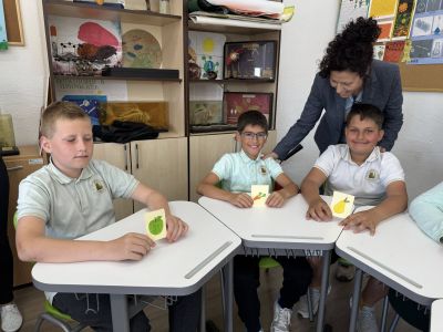 Бинарният урок под мотото “Здраве в чиния” се проведе сред четвъртокласниците от ОУ “Св. Паисий Хилендарски“ 