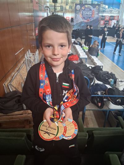 Истински успех за казанлъшките бойци на Balkan Open Brazilian Jiu-Jitsu