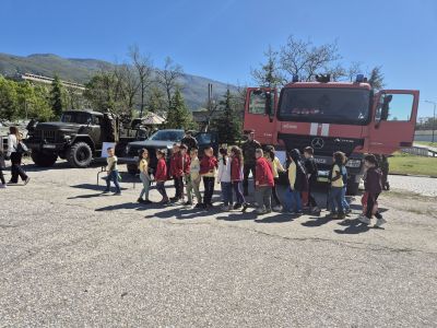 Показ на въоръжение, бойна техника и войсково оборудване днес в казанлъшкия гарнизон