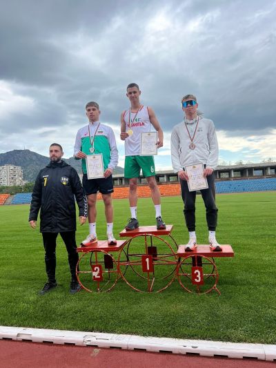 Ученикът Валентин Христов от Казанлък стана шампион по лека атлетика 