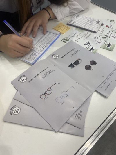 Учебна фирма от ПГЛПТ с участие в ТФ ФЕСТ 2025  „Млад предприемач“ 