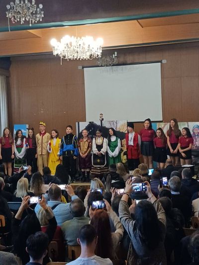 Театрално студио “Светът в детските длани“ при ОУ “Мати Болгария“ отпразнува третия си рожден ден 