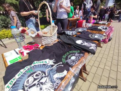 Благотворителен базар в Казанлък събра близо 7000 лева в подкрепа на Климент Гърневски