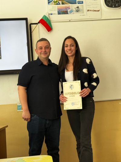 Географският отбор на казанлъшката Математическа гимназия с блестящо представяне на X-тия Географски фестивал във Варна