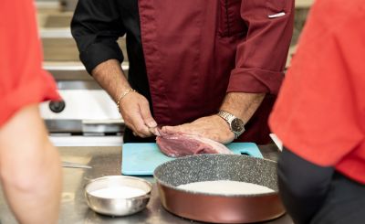 Кулинарен мастърклас на шеф Петко Петков в ПГЛПТ