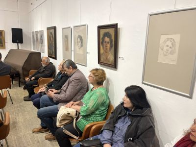 Фондация “Чудомир“ и ЛХМ “Чудомир“ разкриха скритата душевност на Мара Нонова-Чорбаджийска в новата книга за нея