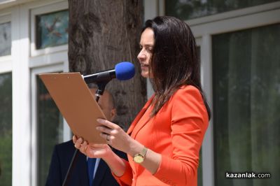 Водещи университети от цяла България участваха в Деня на висшето образование в Казанлък