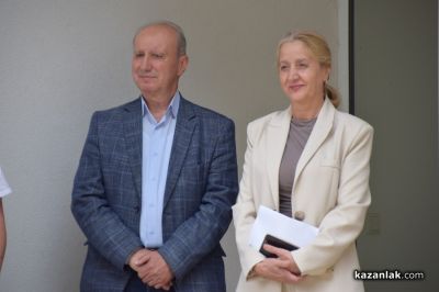 Водещи университети от цяла България участваха в Деня на висшето образование в Казанлък