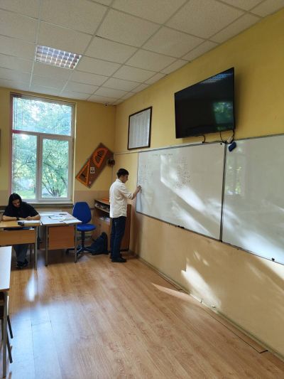 За един ден управлението в ПГ „Иван Хаджиенов“ се пое от учениците 