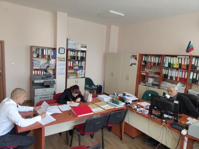 За един ден управлението в ПГ „Иван Хаджиенов“ се пое от учениците 