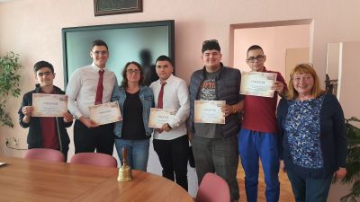 За един ден управлението в ПГ „Иван Хаджиенов“ се пое от учениците 