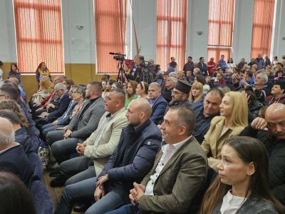 Председателят на Народното събрание Наталия Киселова бе гост на фестивала „В подножието на Асара“ в Николаево