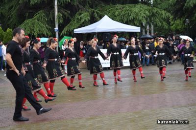 Дъждът не спря доброто: Благотворителен концерт в подкрепа на Таня събра над 4 200лв